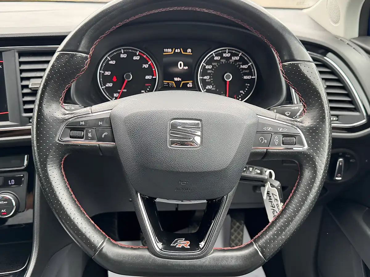 Used 2017 SEAT Leon Fr Technology Blue - Interior and Exterior details 13