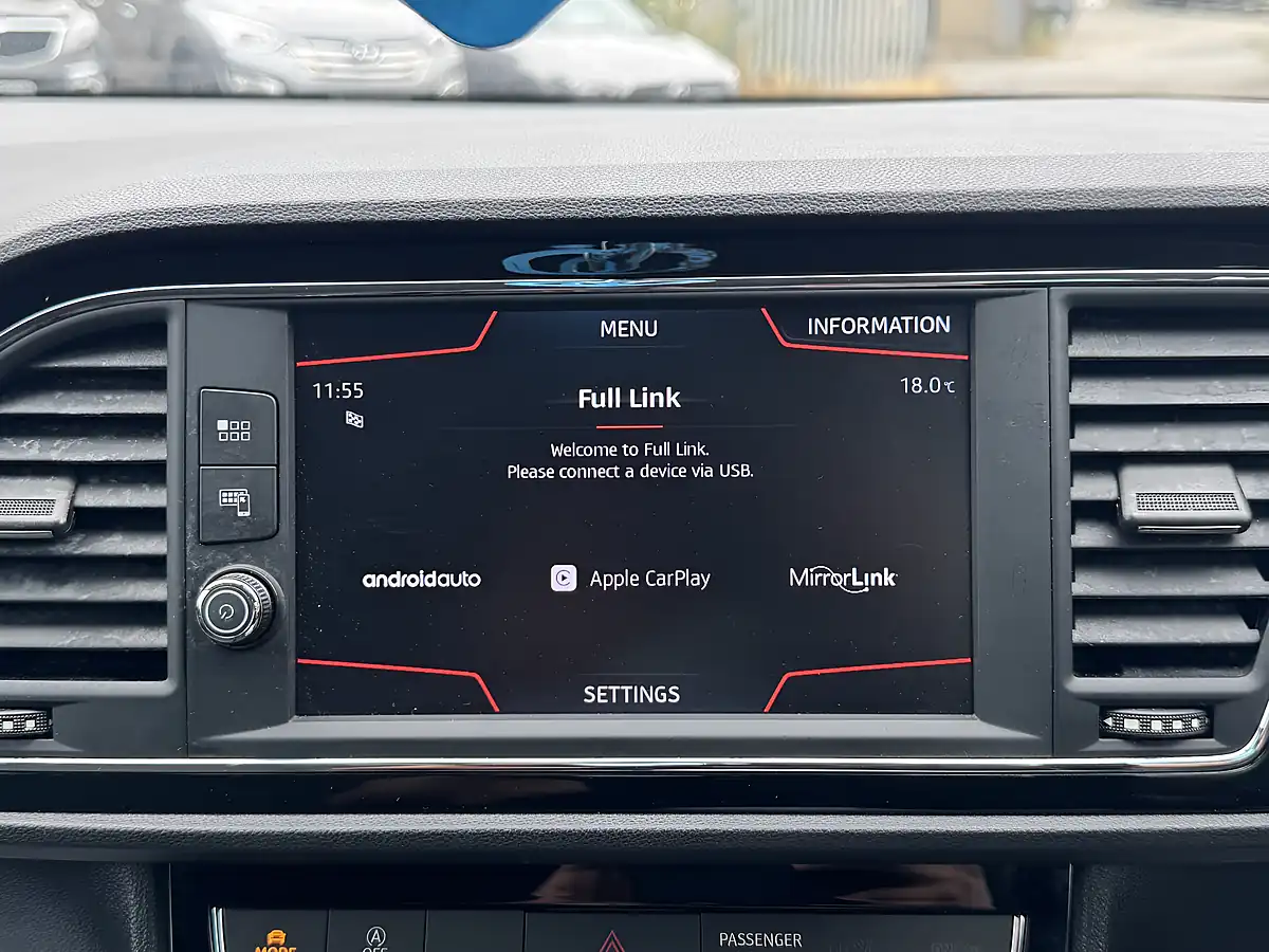 Used 2017 SEAT Leon Fr Technology Blue - Interior and Exterior details 15