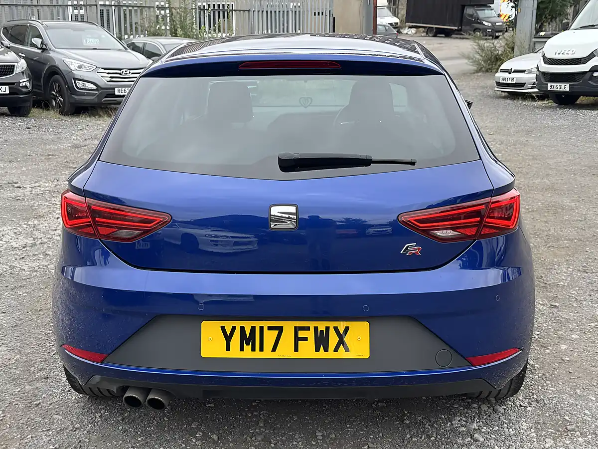 Used 2017 SEAT Leon Fr Technology Blue - Interior and Exterior details 6