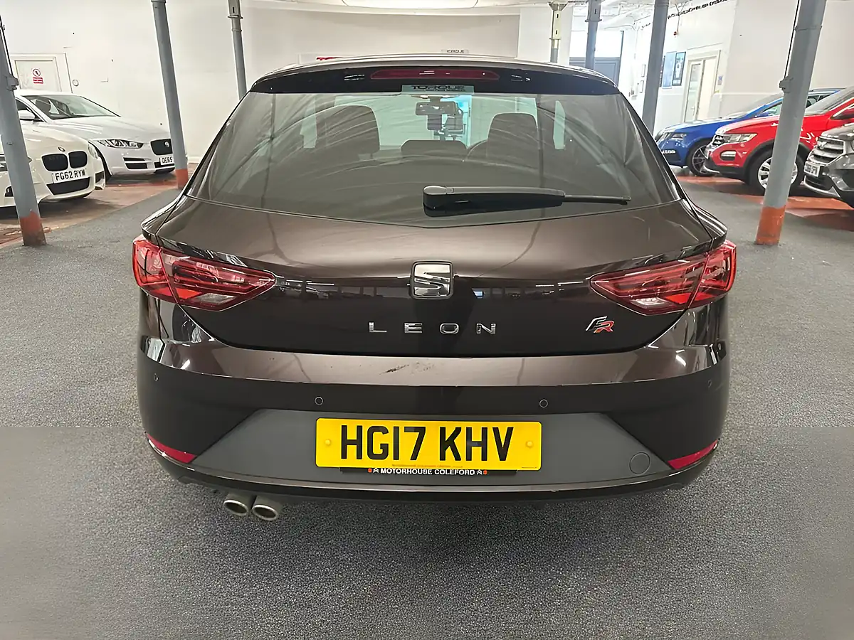 Used 2017 SEAT Leon Fr Technology Boheme Purple - Interior and Exterior details 12