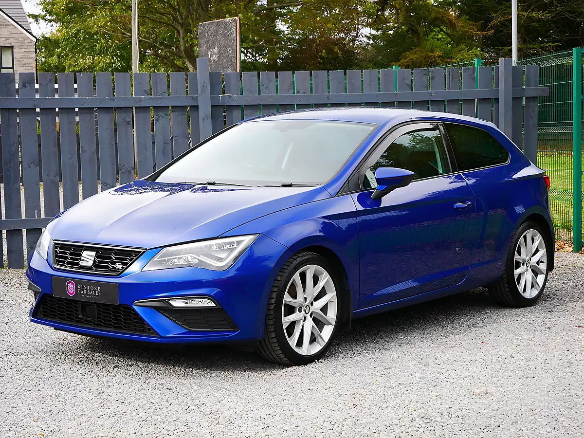 Used 2017 SEAT Leon Fr Technology Coupe Mystic Blue - Interior and Exterior details 4