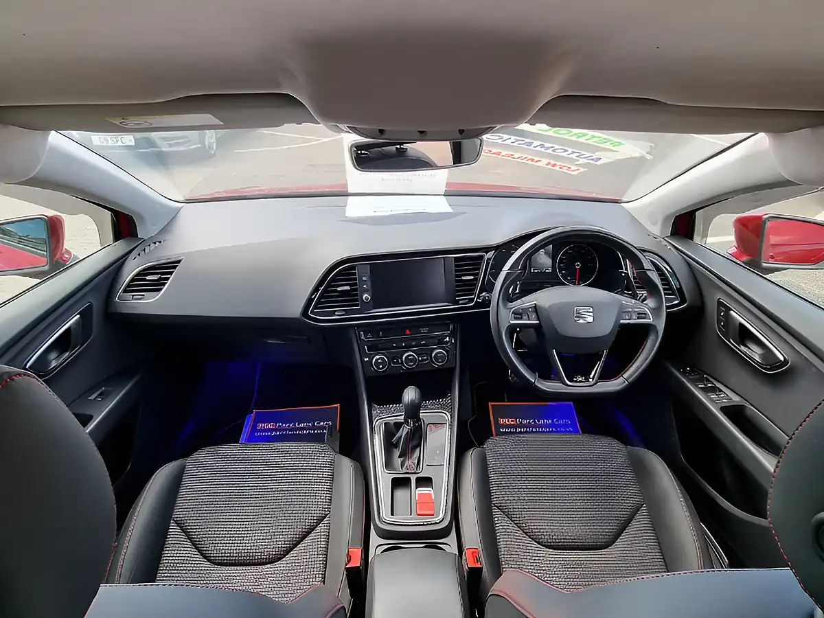 Used 2017 SEAT Leon Fr Technology Desire Red Metallic - Interior and Exterior details 3
