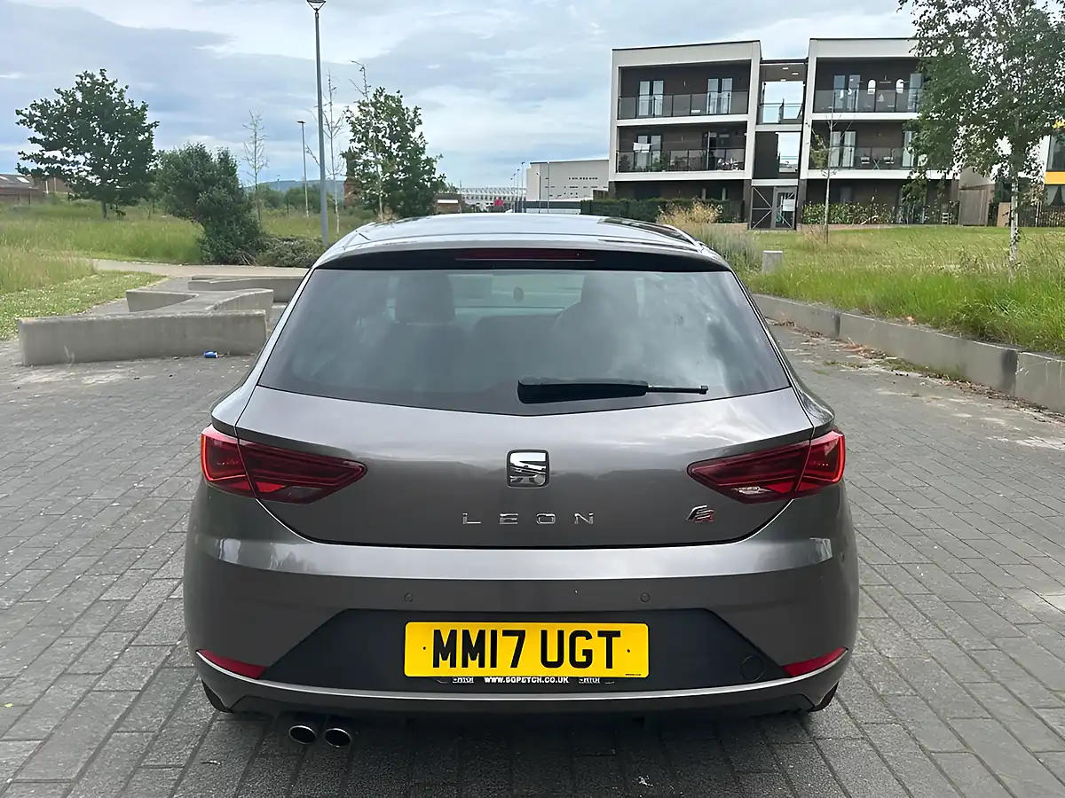 Used 2017 SEAT Leon Fr Technology Grey - Interior and Exterior details 5