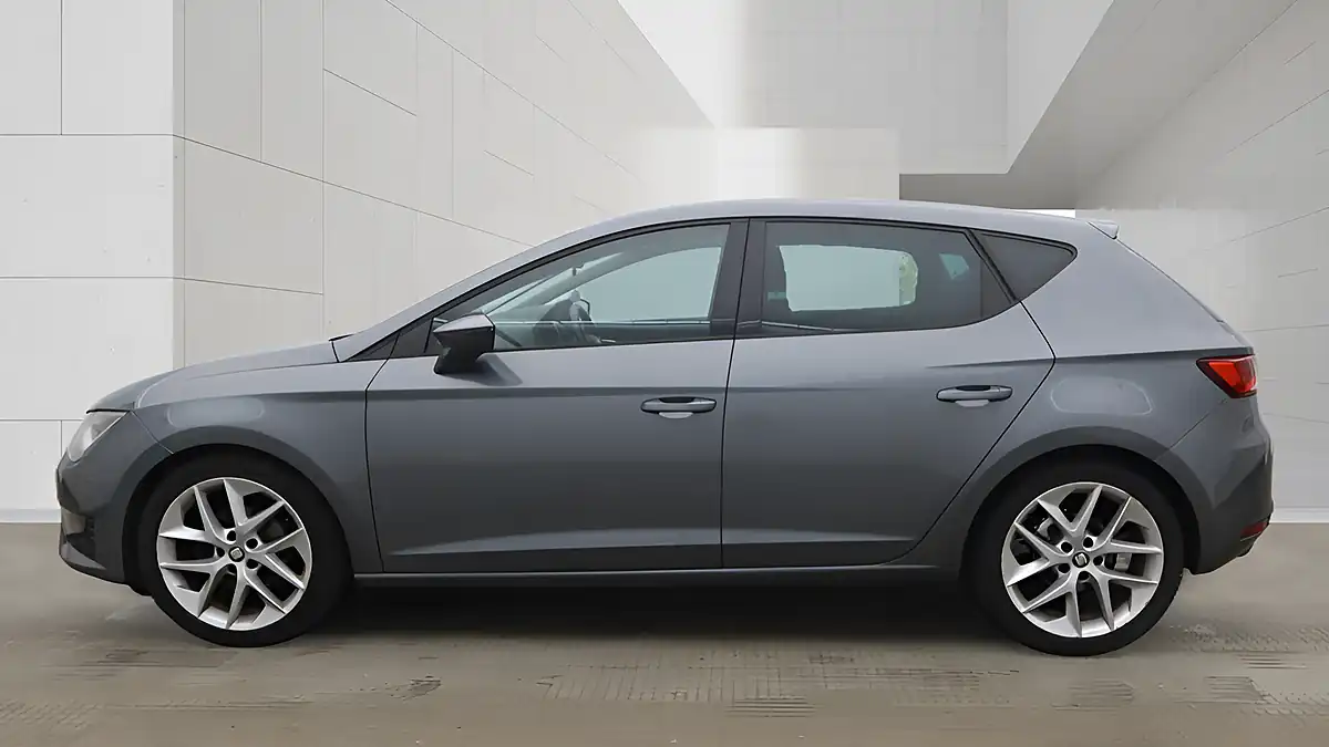 Used 2017 SEAT Leon Fr Technology Grey - Interior and Exterior details 6