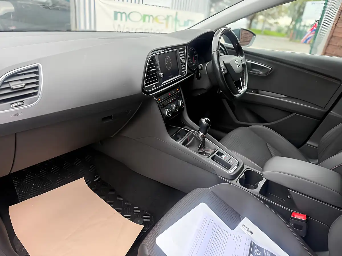 Used 2017 SEAT Leon Fr Technology Grey - Interior and Exterior details 11
