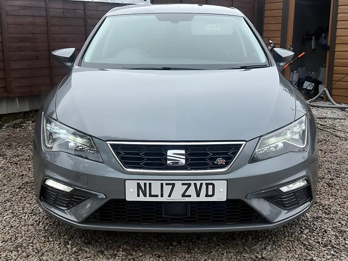 Used 2017 SEAT Leon Fr Technology Grey - Interior and Exterior details 3