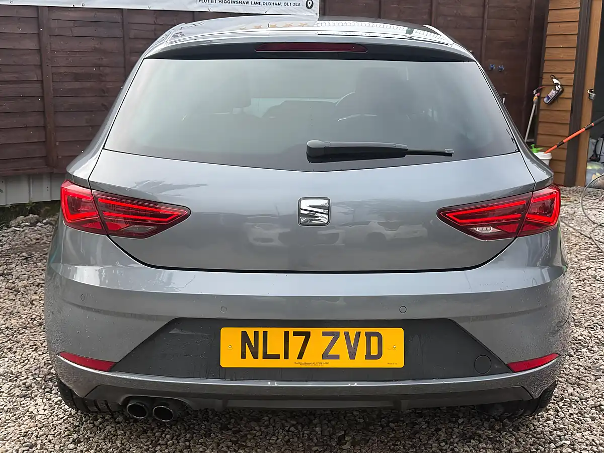 Used 2017 SEAT Leon Fr Technology Grey - Interior and Exterior details 9