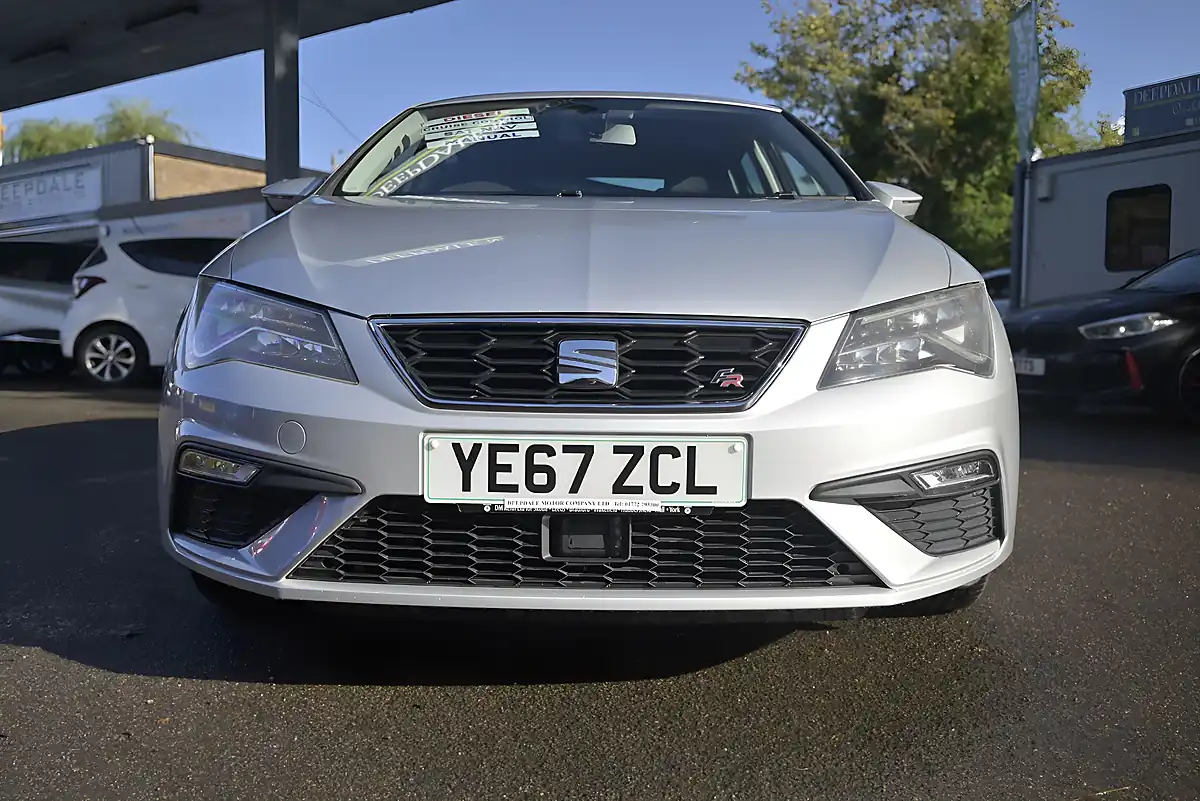 Used 2017 SEAT Leon Fr Technology Ice Silver - Interior and Exterior details 2