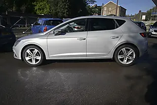 Used 2017 SEAT Leon Fr Technology Ice Silver - Interior and Exterior details 4