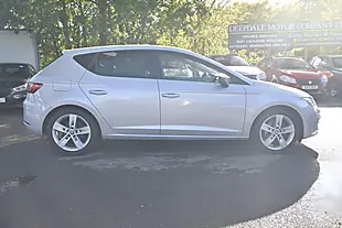 Used 2017 SEAT Leon Fr Technology Ice Silver - Interior and Exterior details 8