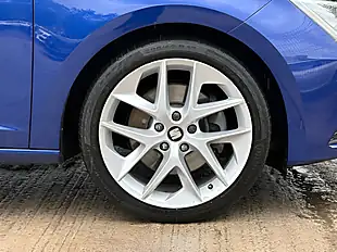 Used 2017 SEAT Leon Fr Technology Mediterranean Blue - Interior and Exterior details 11