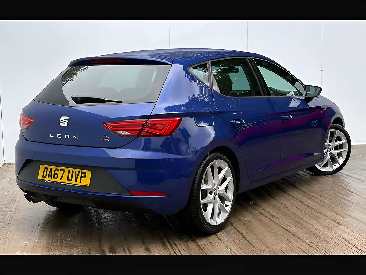Used 2017 SEAT Leon Fr Technology Mediterranean Blue - Interior and Exterior details 20