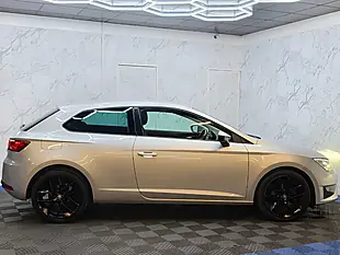 Used 2017 SEAT Leon Fr Technology Pack Sport Silver - Interior and Exterior details 10