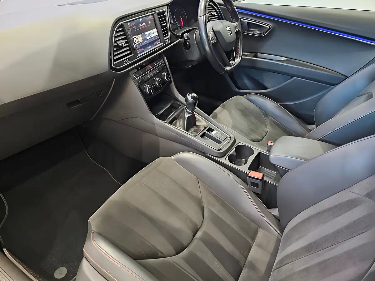Used 2017 SEAT Leon Fr Technology Purple - Interior and Exterior details 15