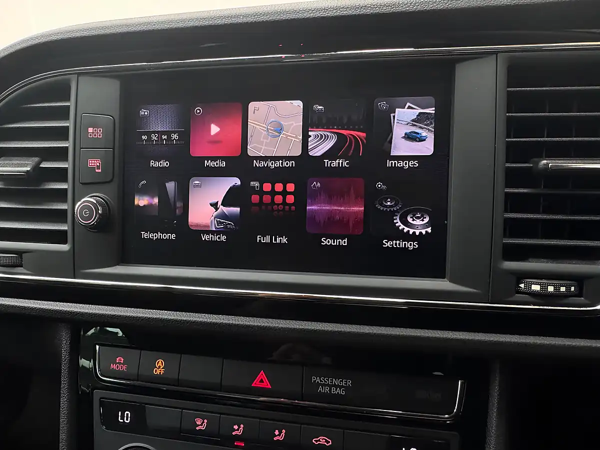 Used 2017 SEAT Leon Fr Technology Purple - Interior and Exterior details 12