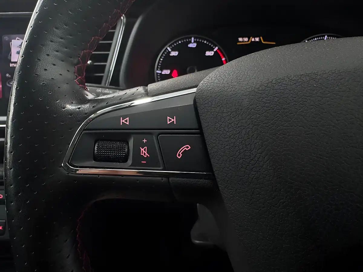 Used 2017 SEAT Leon Fr Technology Purple - Interior and Exterior details 17