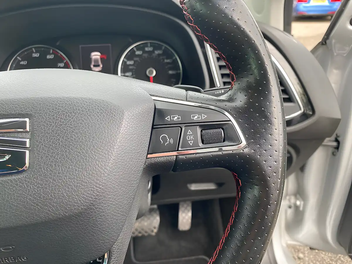 Used 2017 SEAT Leon Fr Technology Silver - Interior and Exterior details 13
