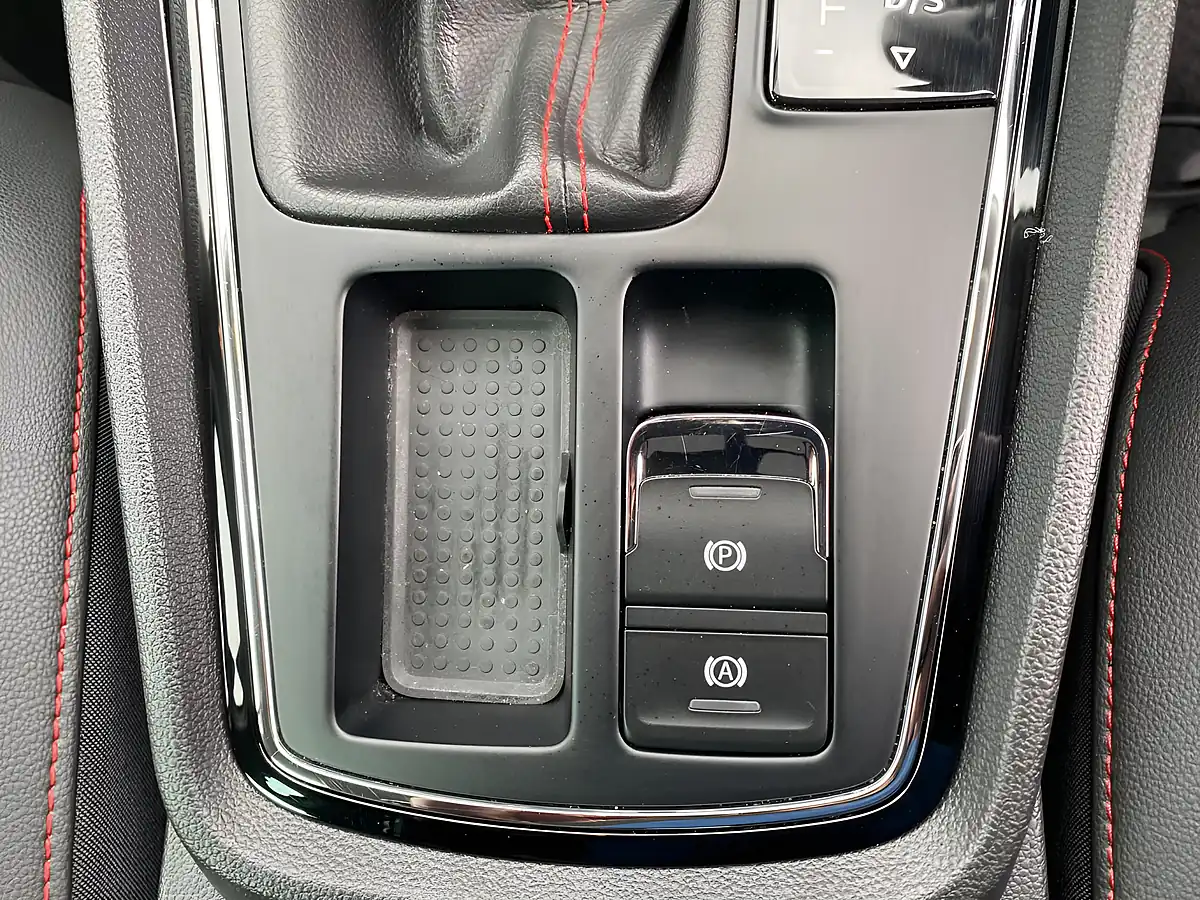 Used 2017 SEAT Leon Fr Technology Silver - Interior and Exterior details 14