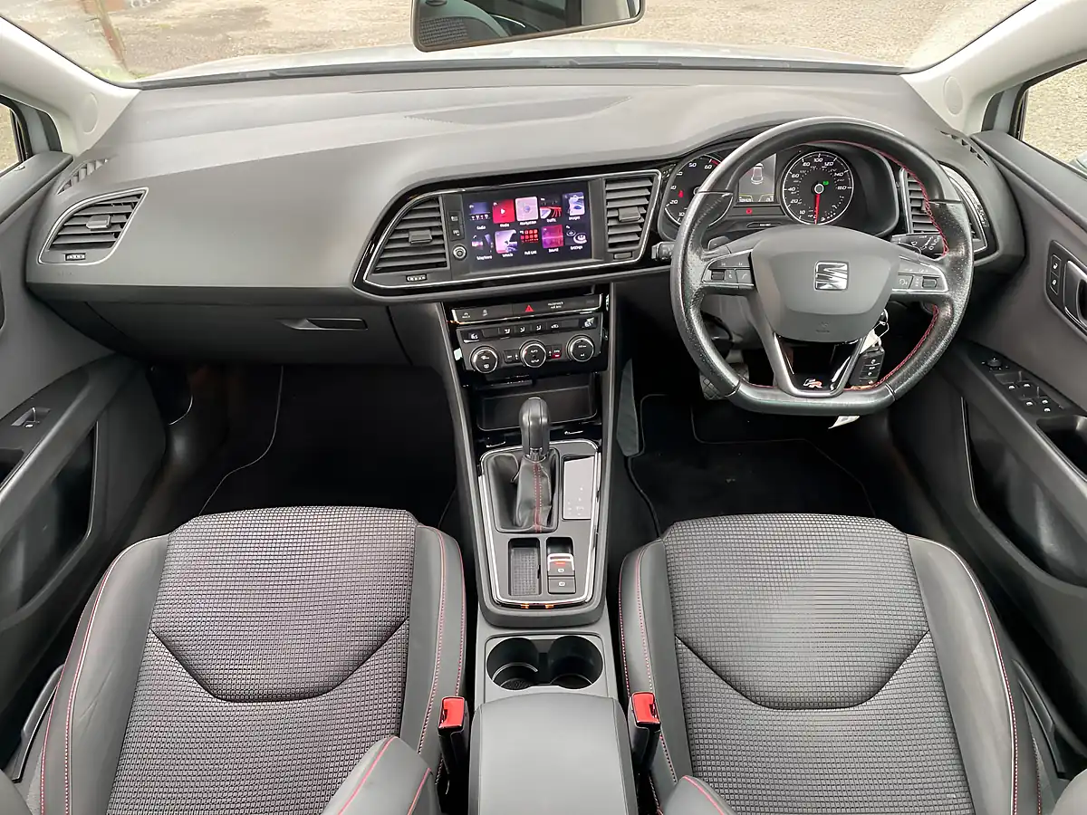 Used 2017 SEAT Leon Fr Technology Silver - Interior and Exterior details 5