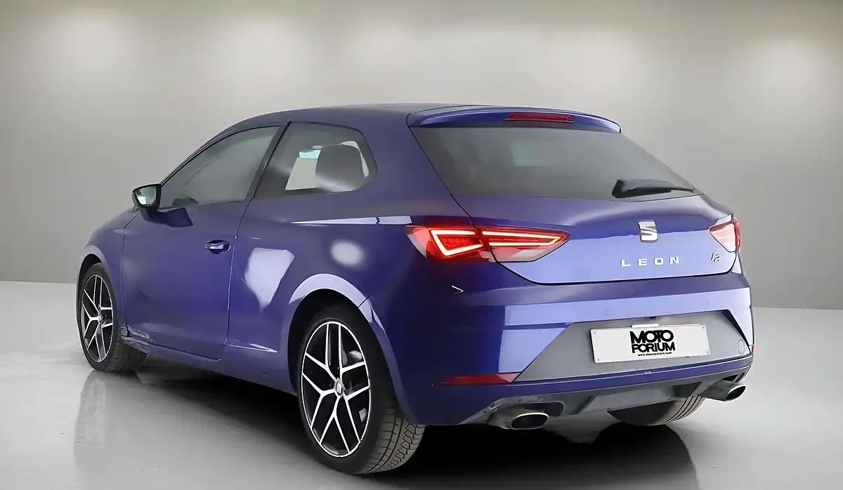 Used 2017 SEAT Leon Fr Technology Sport Coupe Blue - Interior and Exterior details 11
