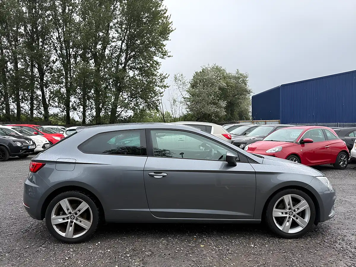 Used 2017 SEAT Leon Fr Technology Sport Coupe Grey - Interior and Exterior details 9