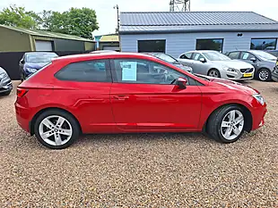 Used 2017 SEAT Leon Fr Technology Sport Coupe Red - Interior and Exterior details 12