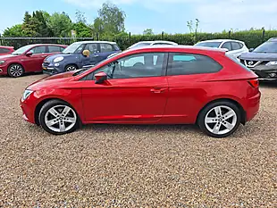 Used 2017 SEAT Leon Fr Technology Sport Coupe Red - Interior and Exterior details 3