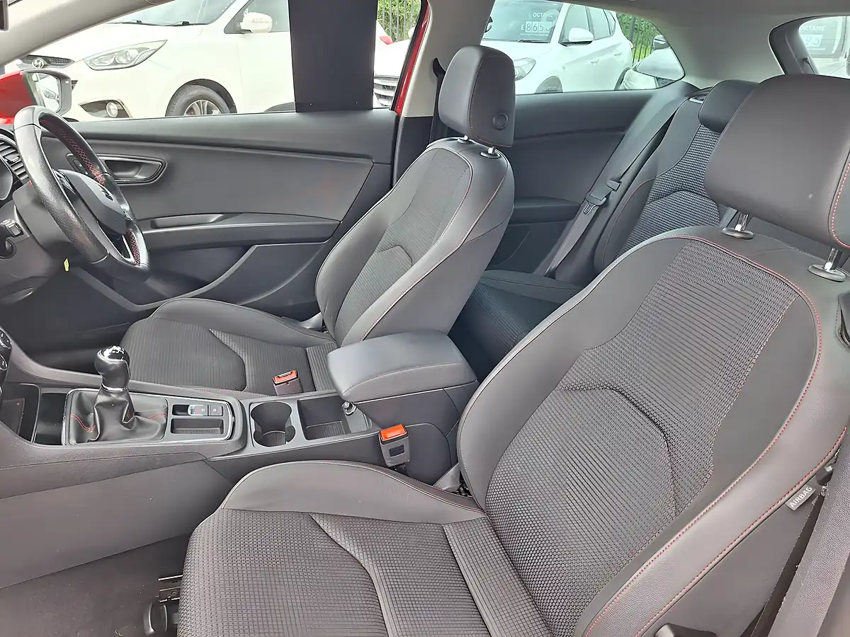 Used 2017 SEAT Leon Fr Technology Sport Coupe Red - Interior and Exterior details 4