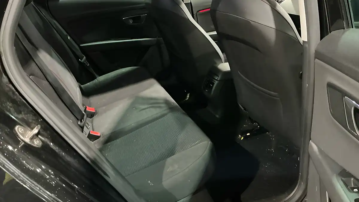 Used 2017 SEAT Leon Fr Technology ST Black - Interior and Exterior details 4
