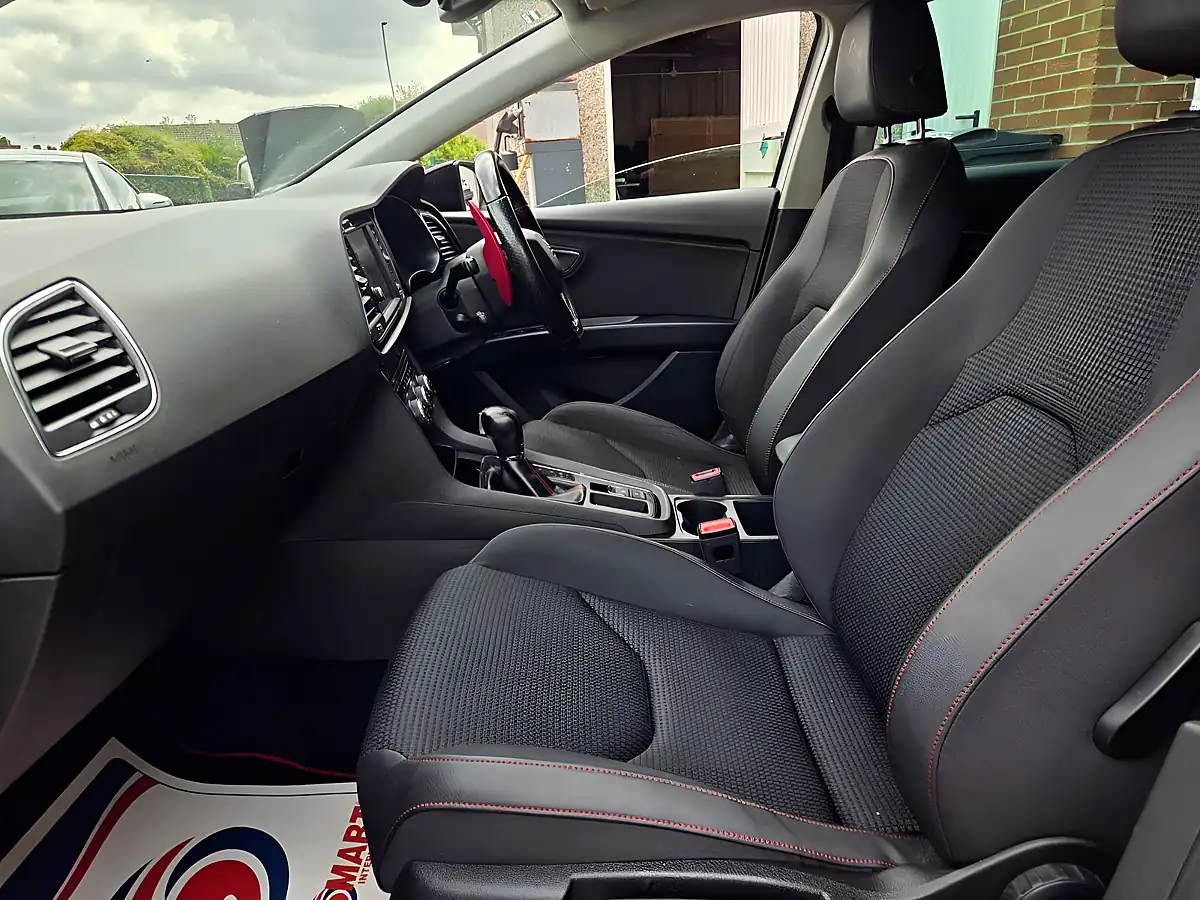 Used 2017 SEAT Leon Fr Technology ST White - Interior and Exterior details 19
