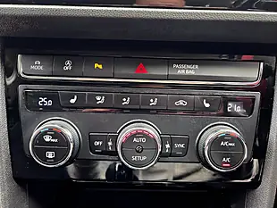 Used 2017 SEAT Leon Fr Technology ST White - Interior and Exterior details 20