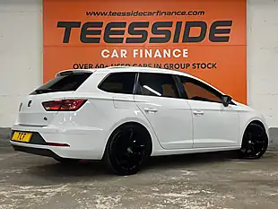 Used 2017 SEAT Leon Fr Technology White - Interior and Exterior details 5