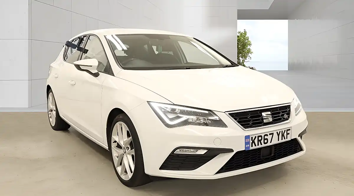 Used 2017 SEAT Leon Fr Technology White - Front View