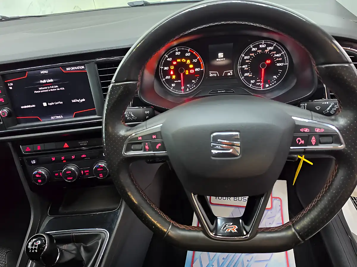 Used 2017 SEAT Leon Fr Technology White - Interior and Exterior details 9