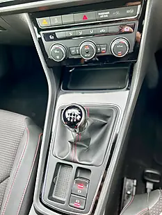 Used 2017 SEAT Leon Fr Technology White - Interior and Exterior details 19