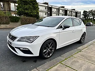 Used 2017 SEAT Leon Fr Technology White - Interior and Exterior details 8