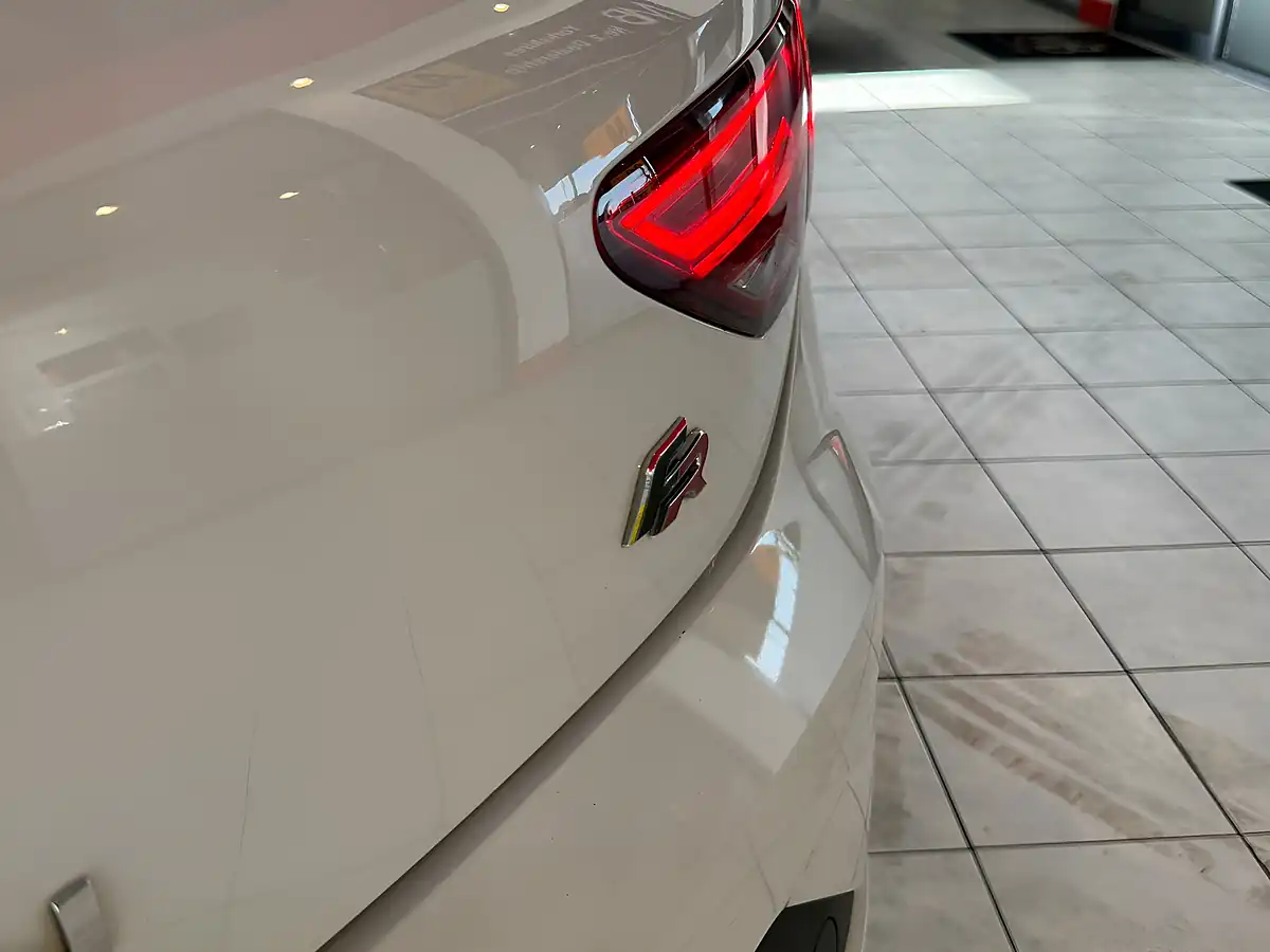 Used 2017 SEAT Leon Fr Technology White - Interior and Exterior details 11