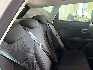 Used 2017 SEAT Leon Fr Technology White - Interior and Exterior details 12
