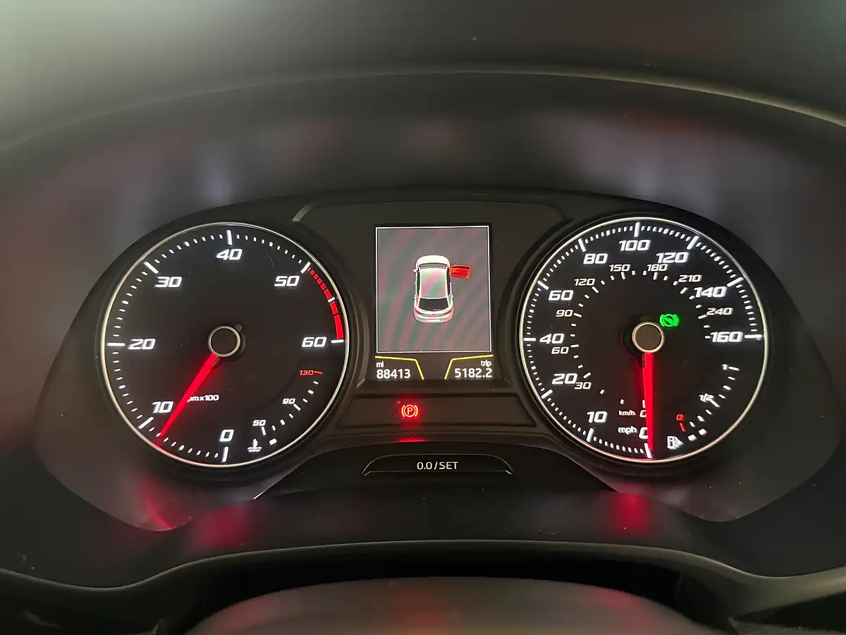 Used 2017 SEAT Leon Fr Technology White - Interior and Exterior details 19
