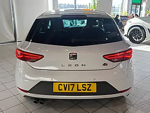 Used 2017 SEAT Leon Fr Technology White - Interior and Exterior details 8