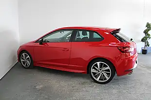 Used 2017 SEAT Leon Fr Titanium Red - Interior and Exterior details 7