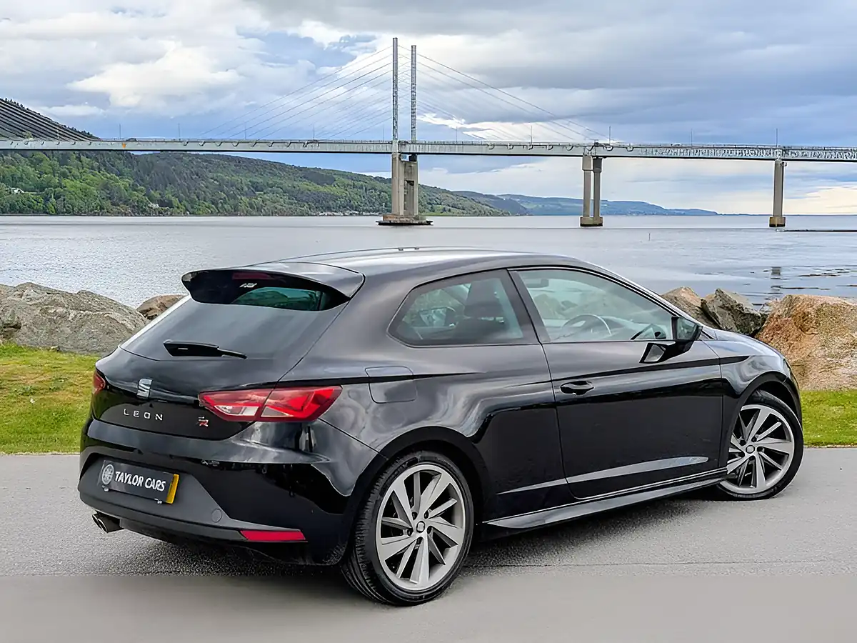 Used 2017 SEAT Leon Fr Titanium Technology Black - Interior and Exterior details 5