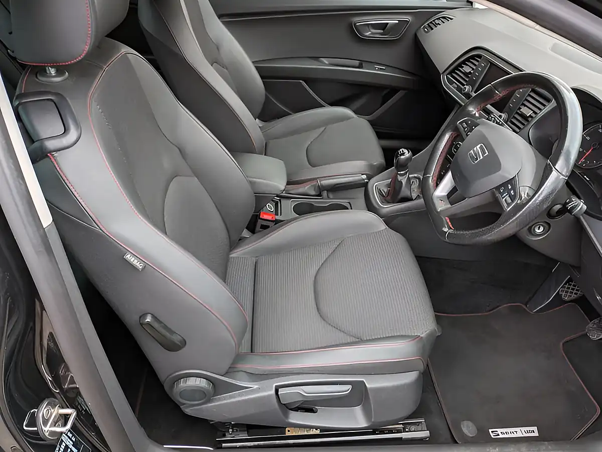 Used 2017 SEAT Leon Fr Titanium Technology Black - Interior and Exterior details 9