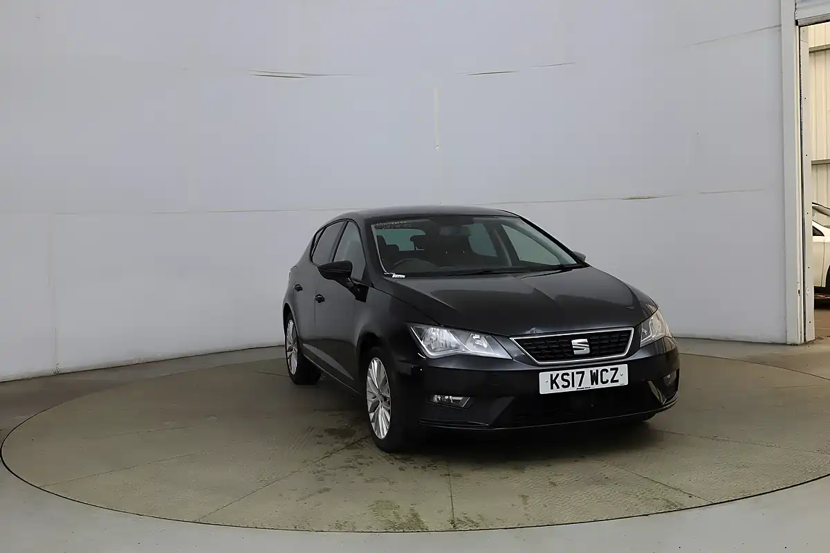 Used 2017 SEAT Leon Se Dynamic Technology Black - Interior and Exterior details 3