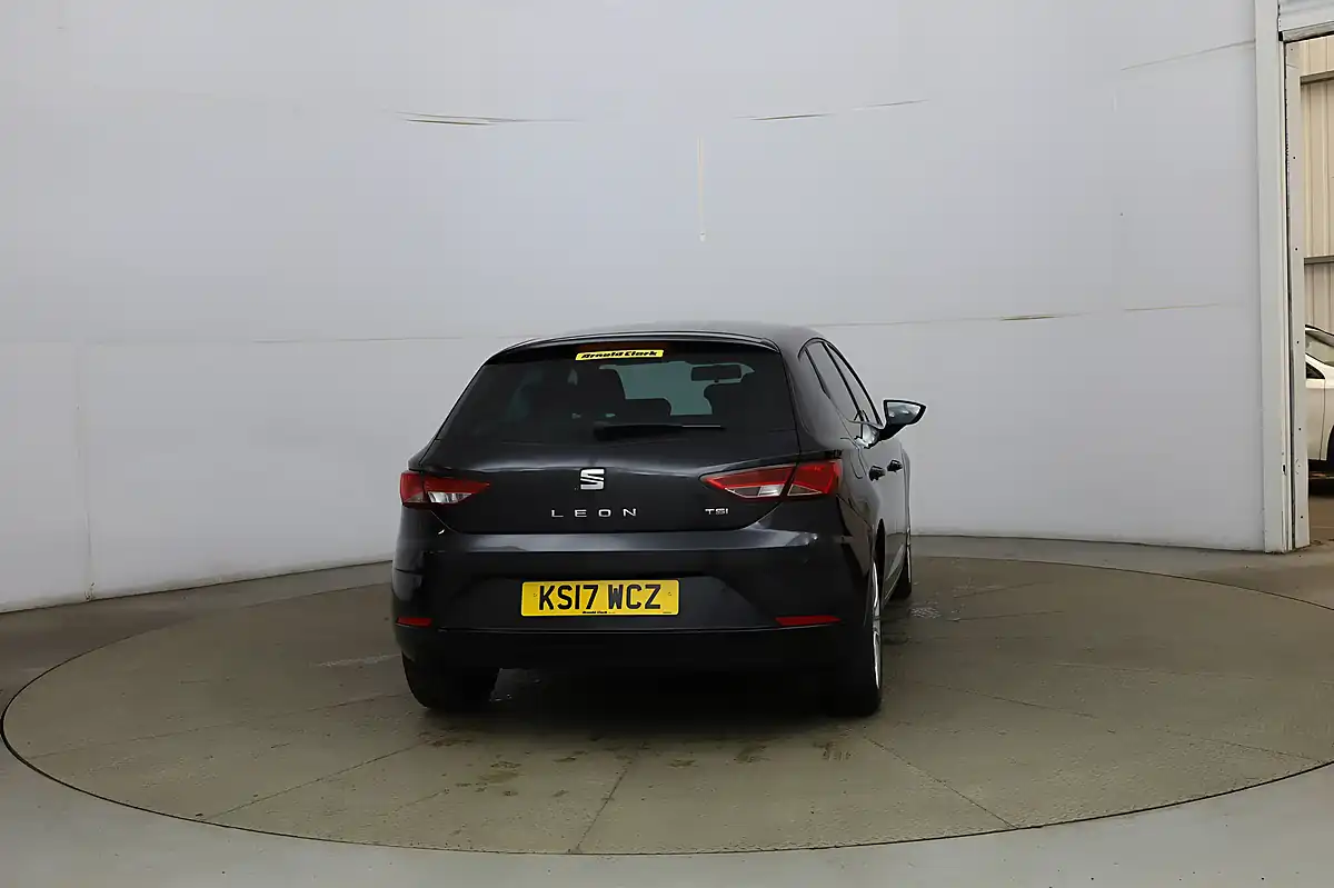 Used 2017 SEAT Leon Se Dynamic Technology Black - Interior and Exterior details 4