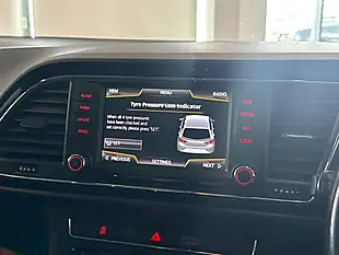 Used 2017 SEAT Leon Se Dynamic Technology Grey - Interior and Exterior details 16