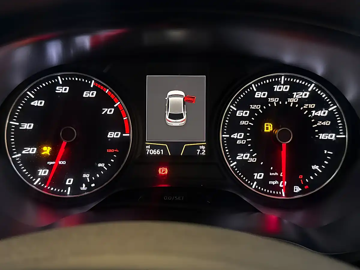 Used 2017 SEAT Leon Se Dynamic Technology Grey - Interior and Exterior details 19