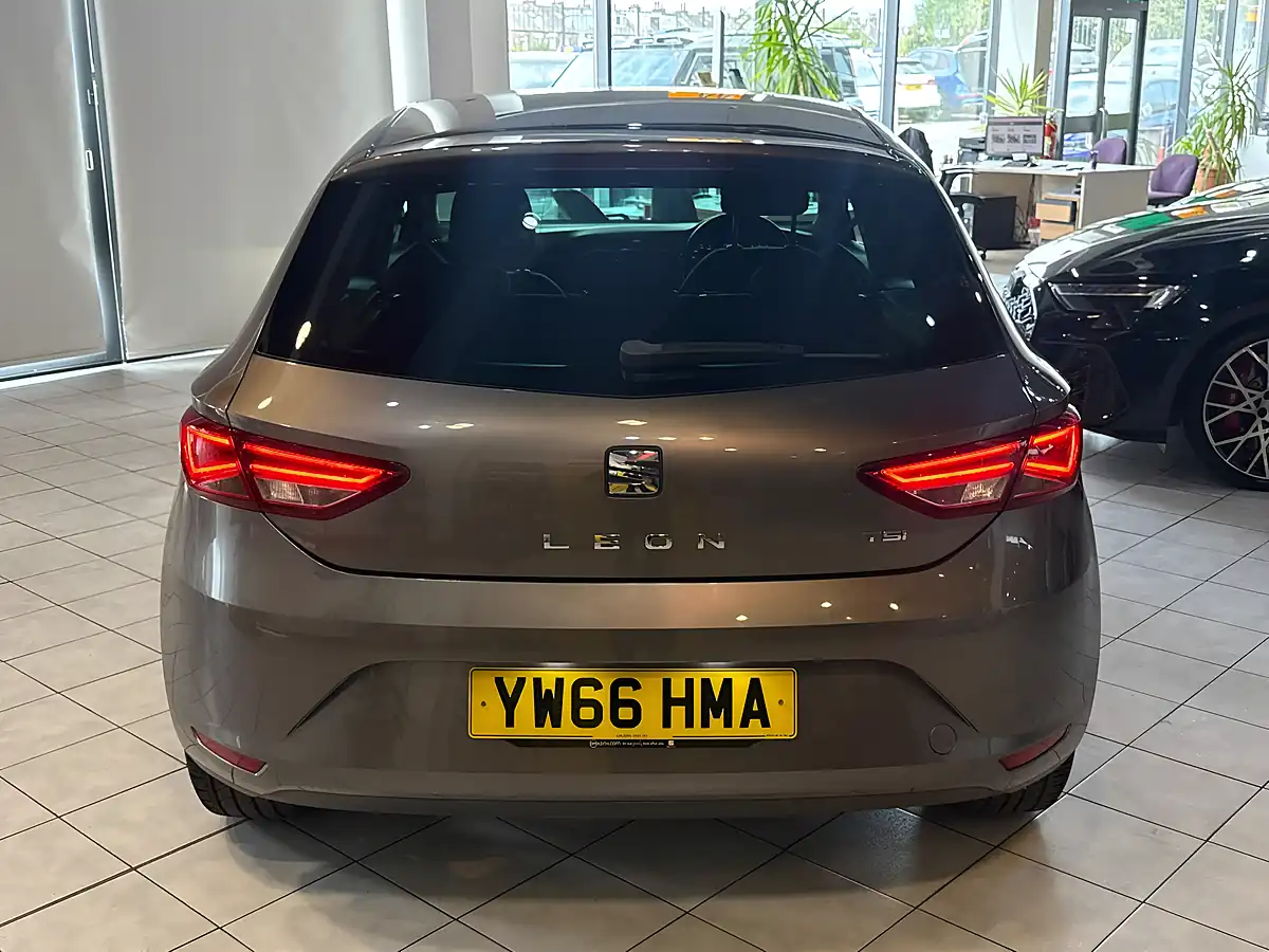 Used 2017 SEAT Leon Se Dynamic Technology Grey - Interior and Exterior details 7