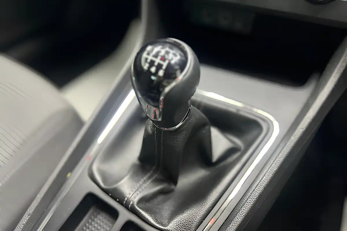 Used 2017 SEAT Leon Se Dynamic Technology Grey - Interior and Exterior details 17
