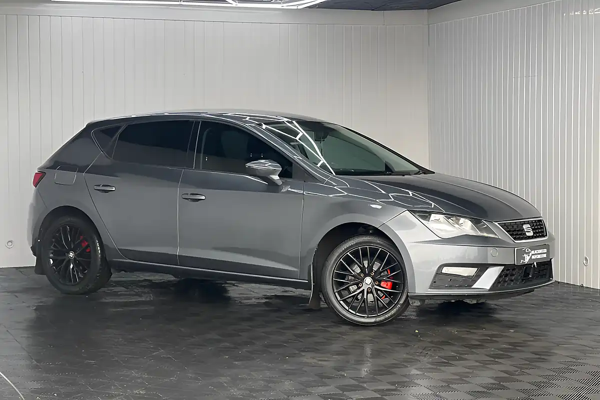 Used 2017 SEAT Leon Se Dynamic Technology Grey - Interior and Exterior details 2